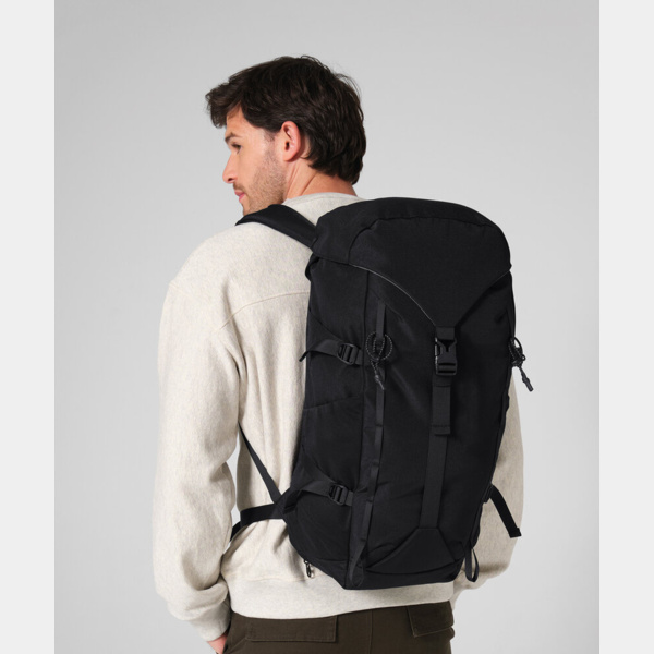 Active outdoor 30 litre backpack Thumbnail